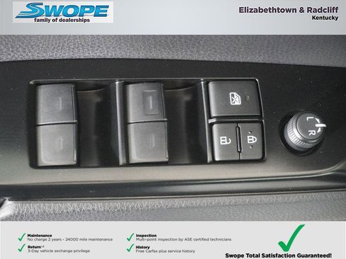 Used 2025 Toyota Camry XSE image 14