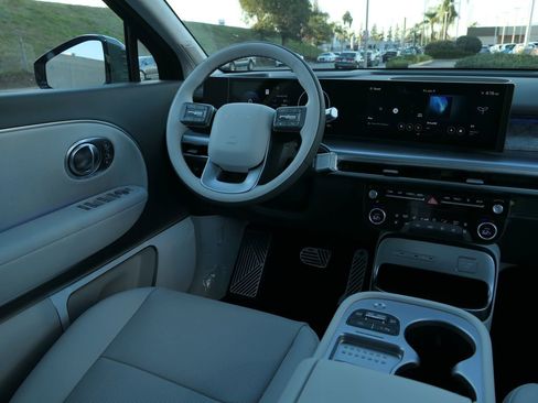 New 2026 Hyundai Ioniq 9 Calligraphy w/ Tow & Go Package image 16