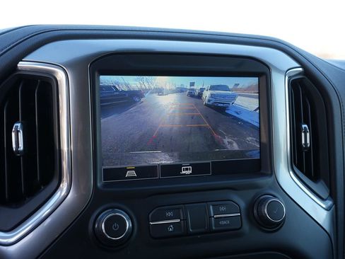 Used 2021 Chevrolet Silverado 1500 LT image 29