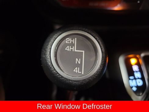 Used 2018 Jeep Wrangler Unlimited Rubicon w/ Dual Top Group AWD/4WD image 18
