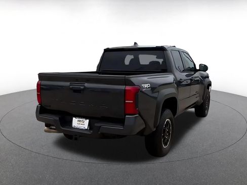 Used 2025 Toyota Tacoma TRD Off-Road AWD/4WD image 13