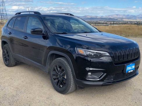 Certified 2023 Jeep Cherokee Altitude Lux image 2