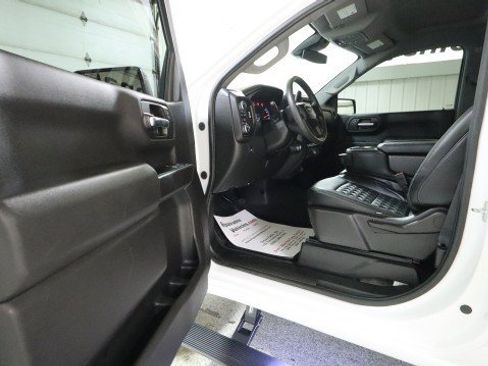 Used 2023 GMC Sierra 1500 Pro w/ Convenience Package AWD/4WD image 9