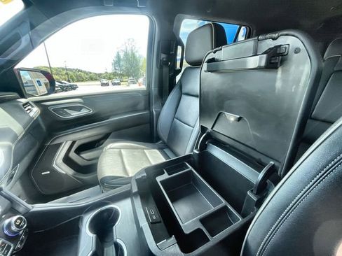 Used 2024 GMC Yukon SLT AWD/4WD image 23
