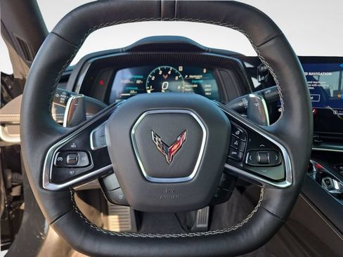 Used 2023 Chevrolet Corvette Stingray Preferred Conv w/ Z51 Performance Package RWD image 17