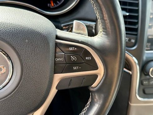 Used 2014 Jeep Grand Cherokee Overland image 37