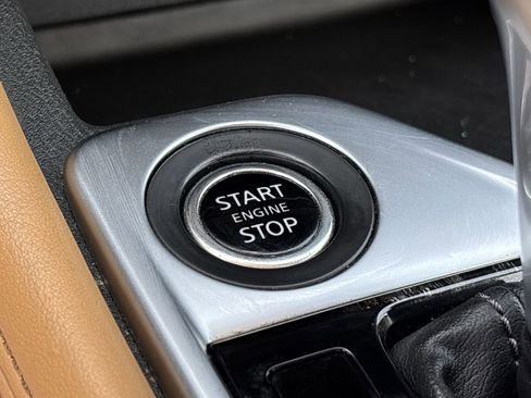 Used 2022 Nissan Sentra SV w/ SV Premium Package FWD image 29