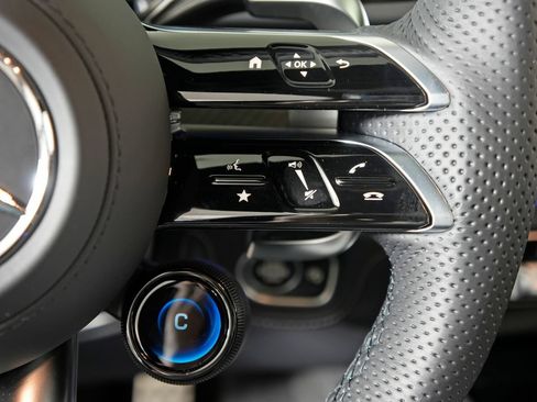 Certified 2026 Mercedes-Benz GLE 53 AMG 4MATIC image 18