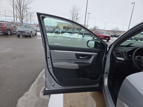 Used 2020 Honda CR-V LX image 10