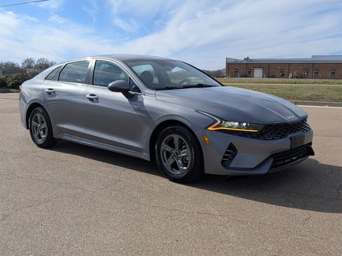 Used 2022 Kia K5 LXS image 7