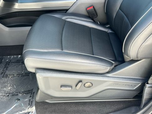 Certified 2025 Ford F150 Lariat w/ Equipment Group 501A Mid image 31