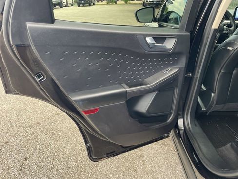 Used 2020 Ford Escape SEL FWD image 10
