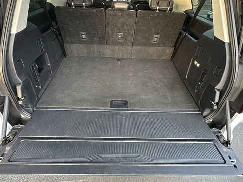 Certified 2025 Ford Expedition Max Platinum image 26