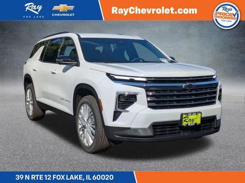 New 2026 Chevrolet Traverse LT w/ Driver Confidence Package FWD image 1