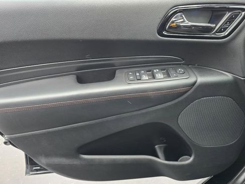 Used 2025 Dodge Durango R/T image 11