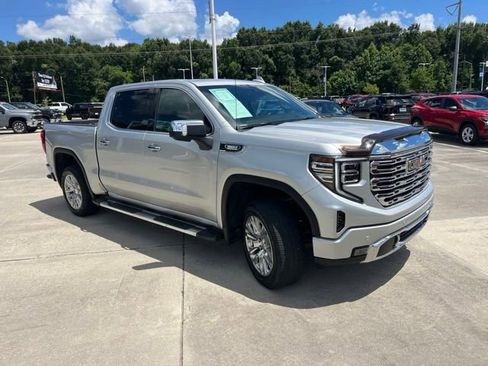 Used 2022 GMC Sierra 1500 Denali w/ Technology Package RWD image 10