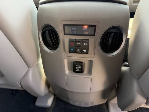 Used 2011 Honda Pilot EX-L image 16