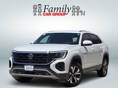 Used 2024 Volkswagen Atlas Cross Sport SE FWD image 1