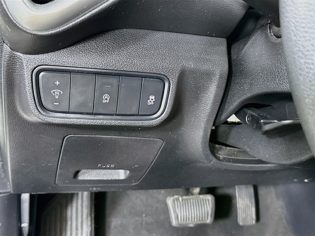 Used 2021 Kia Soul LX FWD image 17