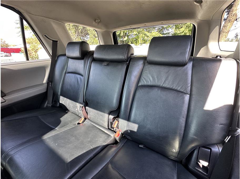 Used 2010 Toyota 4Runner SR5 AWD/4WD image 16