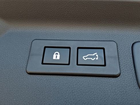 Used 2025 Subaru Forester Limited w/ Popular Package #2 image 40