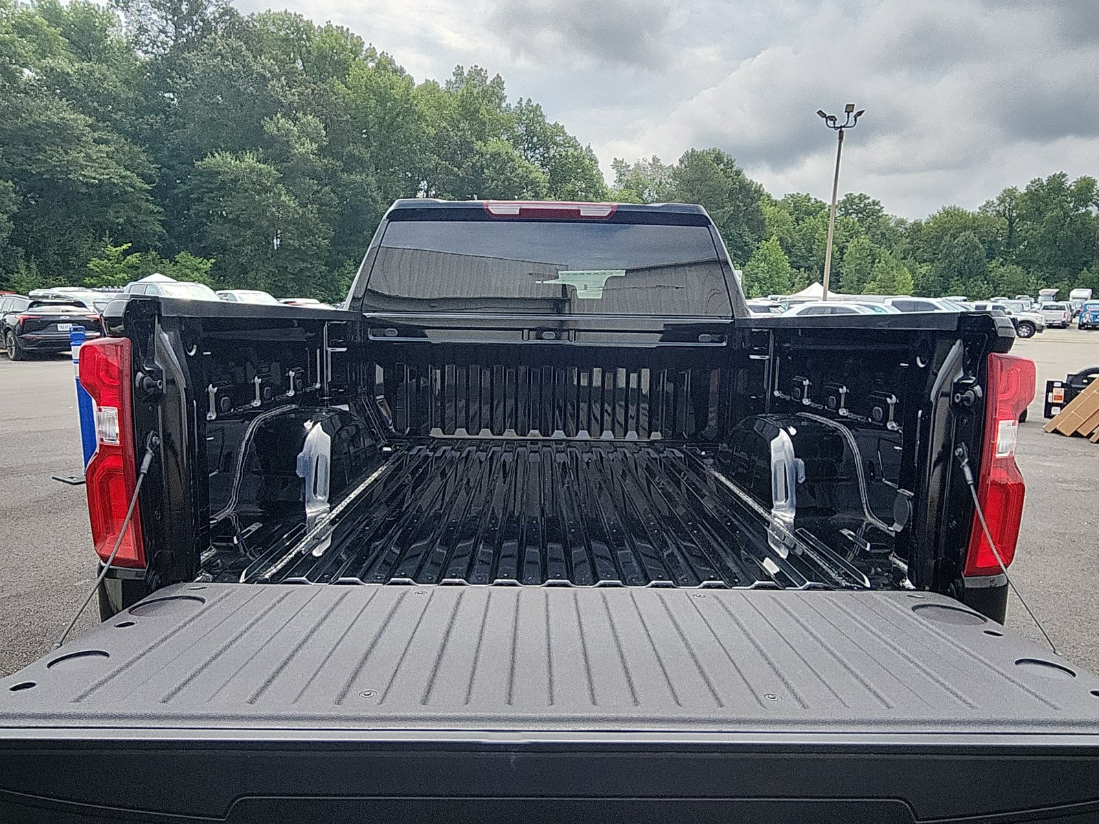 New 2026 Chevrolet Silverado 1500 RST w/ Z71 Off-Road Package AWD/4WD image 25