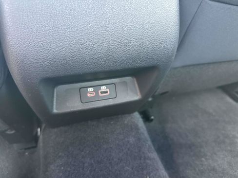 Used 2024 Nissan Altima 2.5 SV FWD image 9
