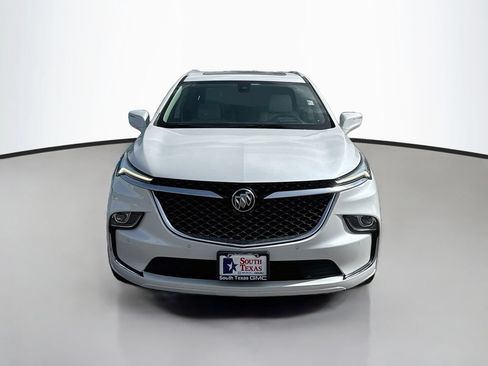 Used 2024 Buick Enclave Avenir FWD image 2