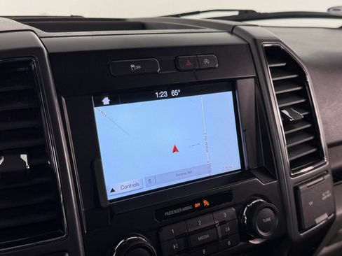Used 2018 Ford F150 XLT w/ Equipment Group 302A Luxury AWD/4WD image 40