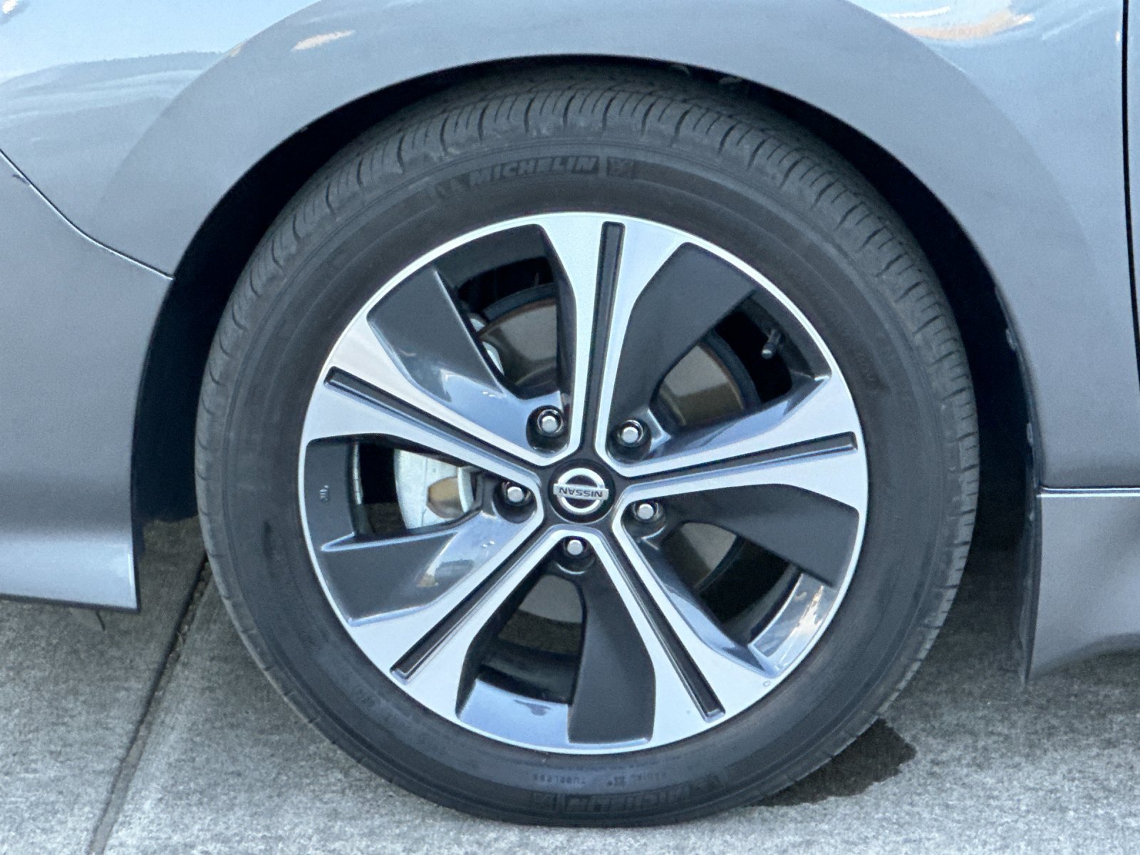 Used 2018 Nissan Leaf SL w/ SL Technology Package FWD image 23