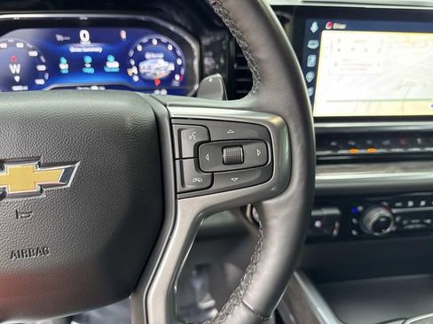 Used 2025 Chevrolet Silverado 1500 LTZ AWD/4WD image 29