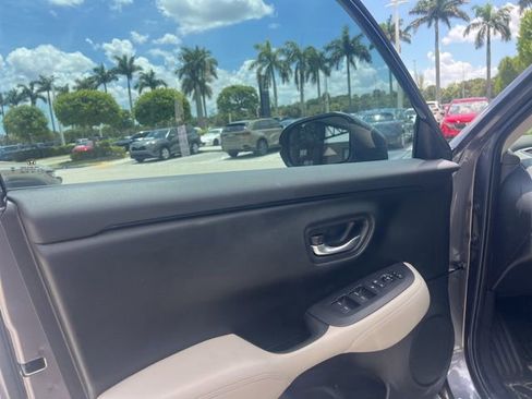 Used 2024 Honda HR-V LX image 18