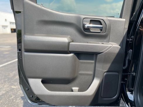 New 2026 Chevrolet Silverado 1500 Custom Trail Boss AWD/4WD image 16