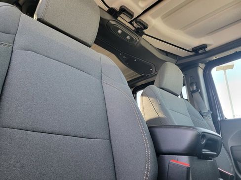 New 2026 Jeep Gladiator Sport image 14