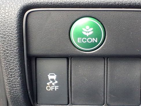 Used 2016 Honda Accord LX image 11