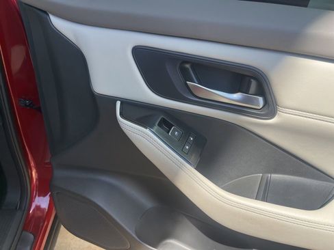 Used 2023 Nissan Rogue SL w/ SL Premium Package FWD image 22