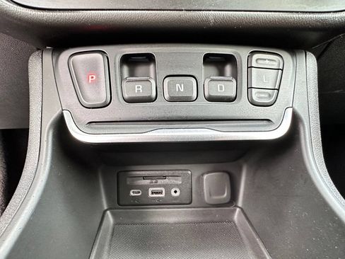 Certified 2020 GMC Terrain SLE w/ Driver Convenience Package AWD/4WD image 36