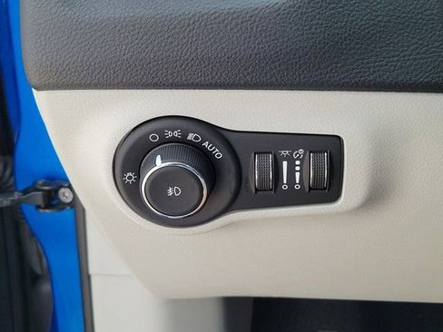 Used 2019 Jeep Compass Latitude w/ Popular Equipment Group image 20