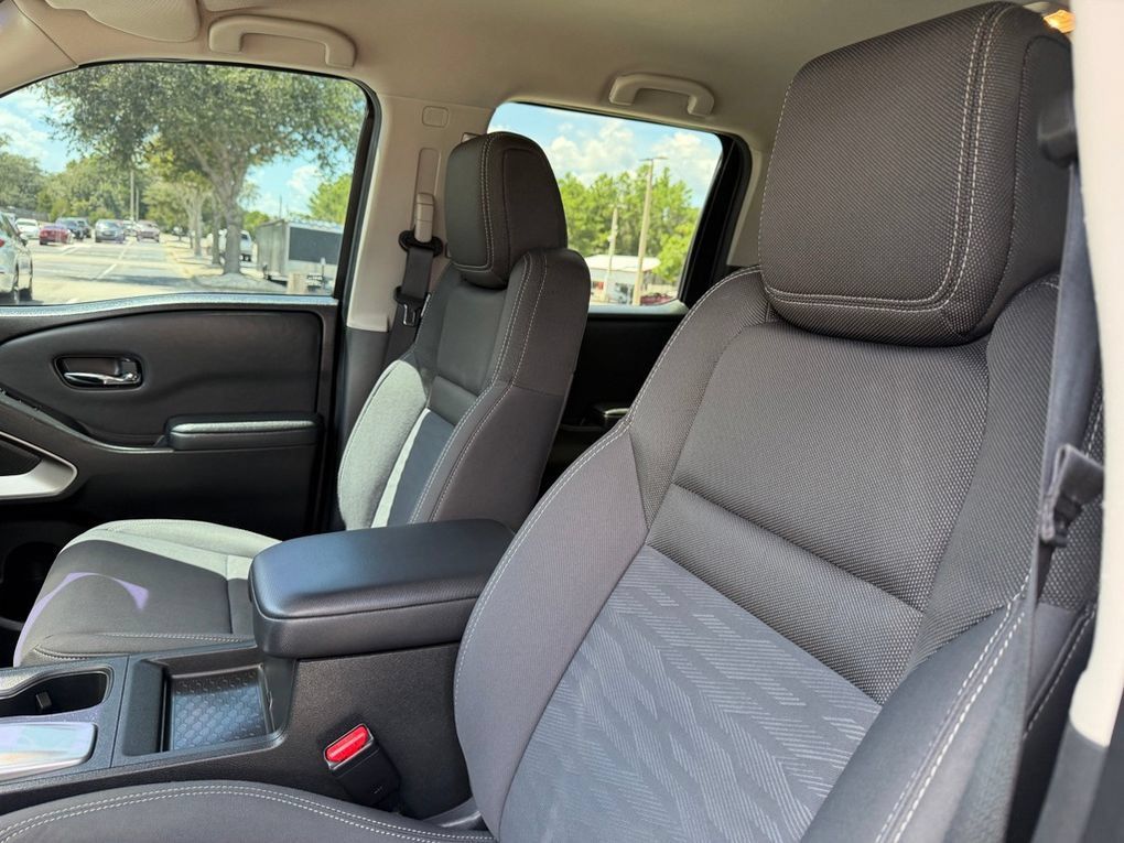 Used 2022 Nissan Frontier SV RWD image 38