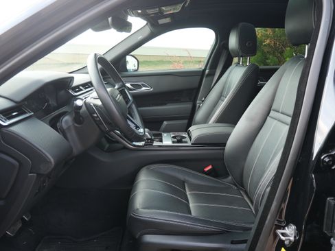 Used 2023 Land Rover Range Rover Velar R-Dynamic S image 8