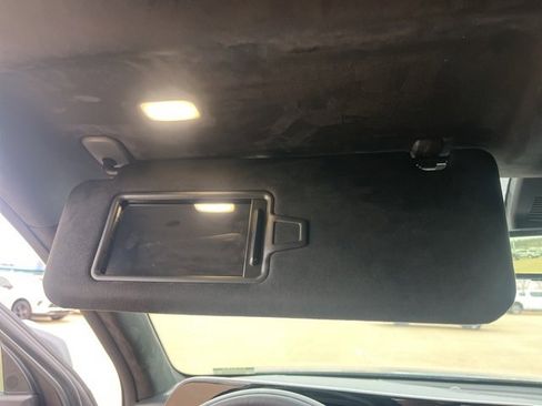 Used 2024 Hyundai Palisade Calligraphy image 33