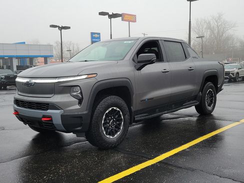 New 2026 Chevrolet Silverado EV Trail Boss image 2