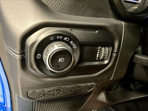 Used 2024 Jeep Wrangler Unlimited Rubicon AWD/4WD image 39