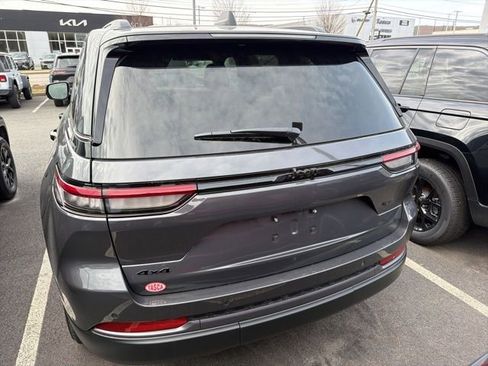New 2026 Jeep Grand Cherokee Altitude AWD/4WD image 6