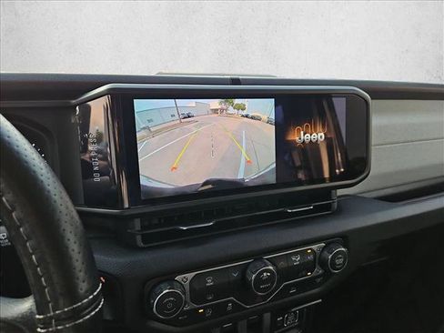 Used 2026 Jeep Wrangler Sport AWD/4WD image 13