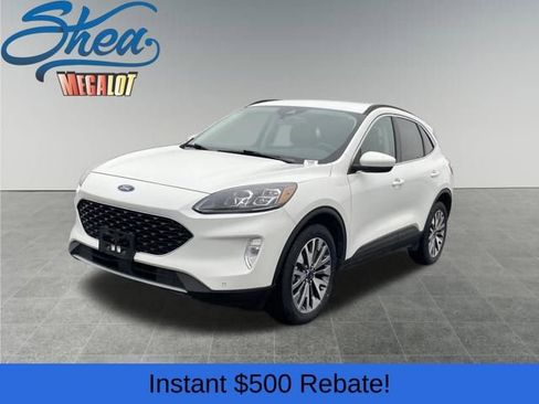 Used 2022 Ford Escape Titanium image 1