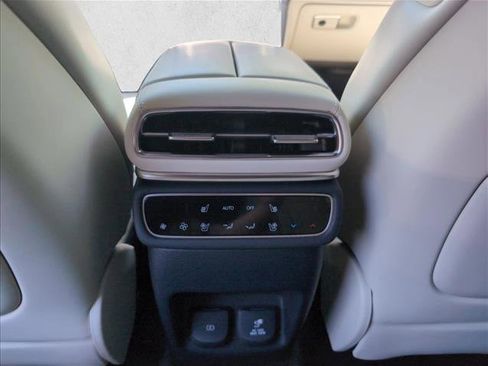 Used 2025 Genesis GV80 3.5T Prestige AWD/4WD image 20