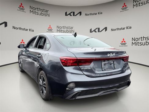 Used 2024 Kia Forte LXS FWD image 2