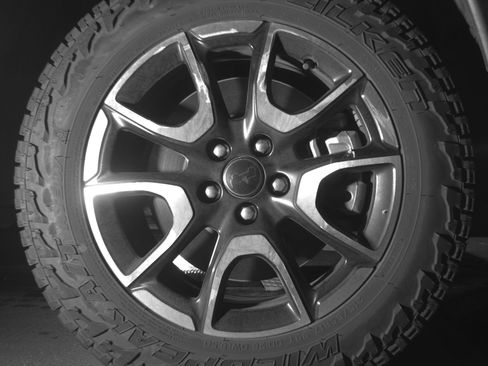 Used 2025 Jeep Compass Trailhawk AWD/4WD image 13