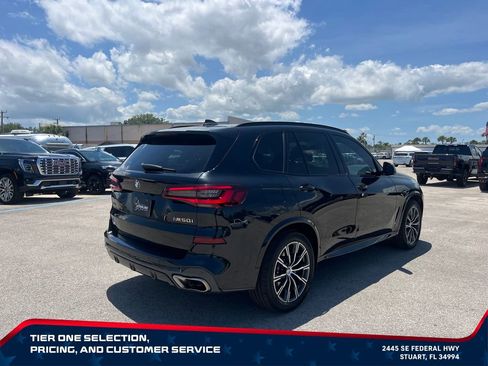 Used 2022 BMW X5 M50i w/ Parking Assistance Package AWD/4WD image 7